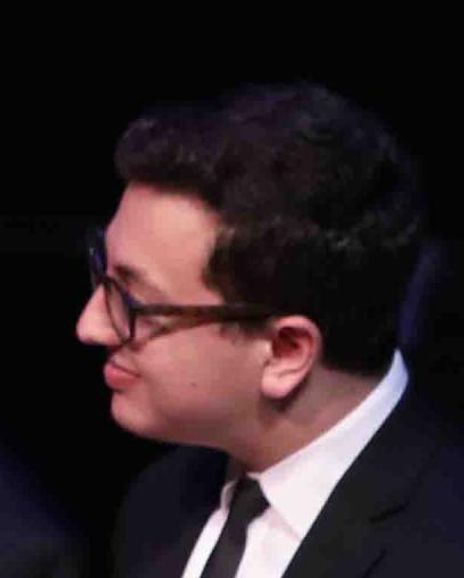 Kevin Dorfman Headshot