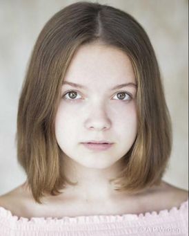 Isabelle Methven Headshot