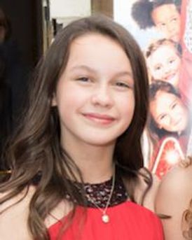 Madeleine Haynes Headshot