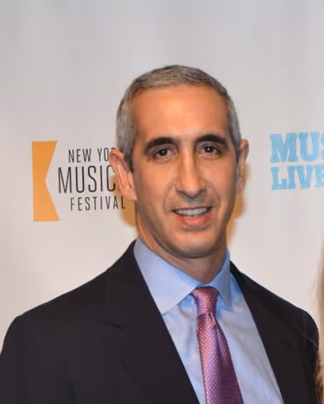 Eric Luftig Headshot