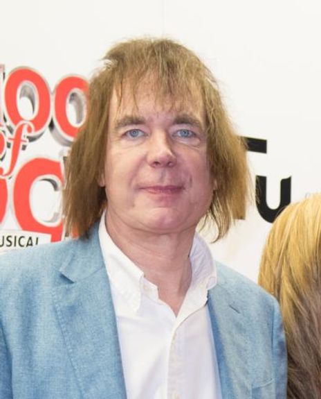 Julian Lloyd Webber Headshot