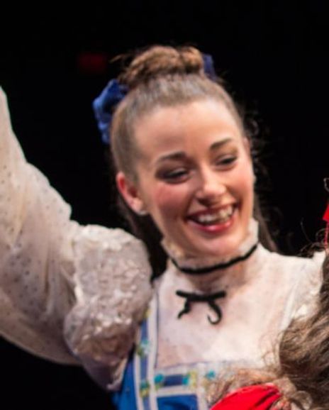 Lauren Blaine Headshot