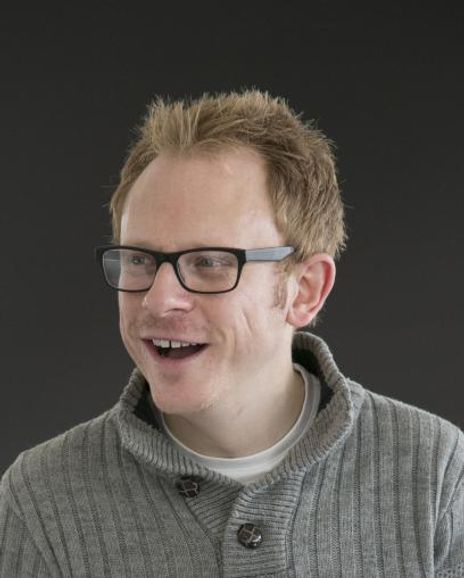 Lloyd Hollett Headshot