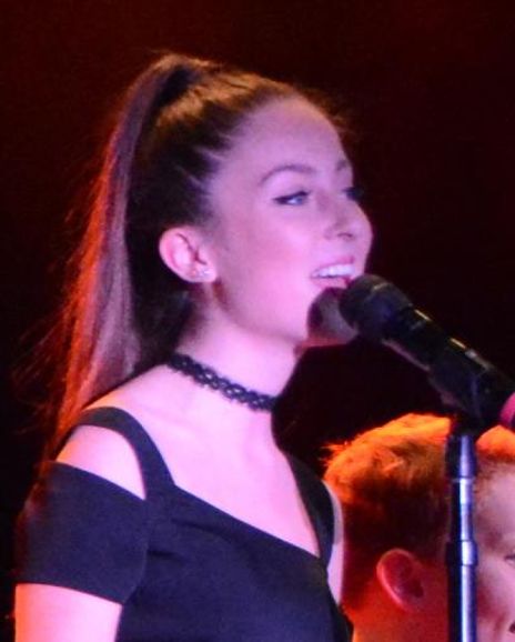 Emma Ivanov Headshot