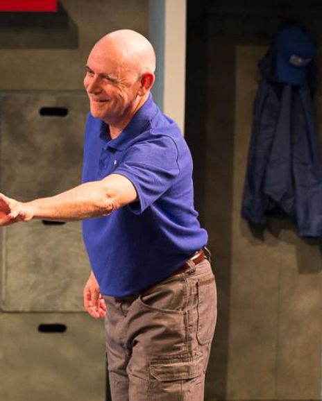 Simon Kaplan Headshot