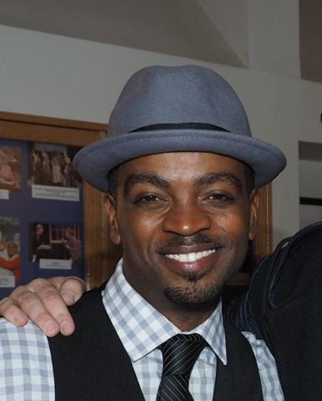 Niles Rivers Headshot