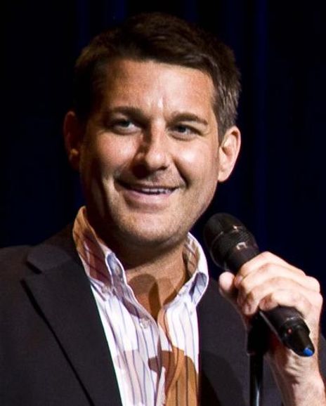 Matthew Farmer Headshot