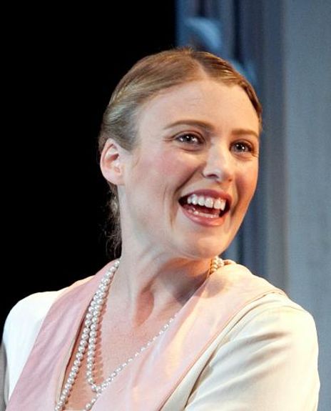 Olivia Beardsley Headshot