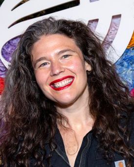 Abigail Bengson Headshot