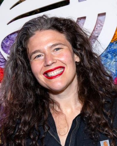 Abigail Bengson Headshot