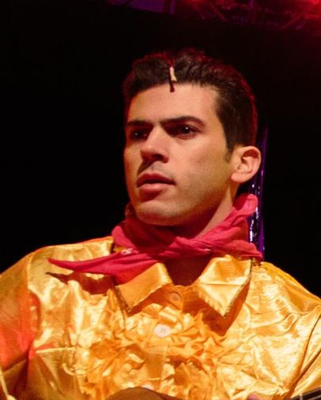 Enmanuel Crespo Headshot