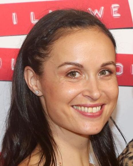 Mandie Rapoza Headshot