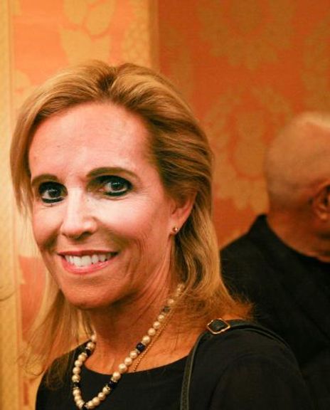 Carol Anderson Headshot