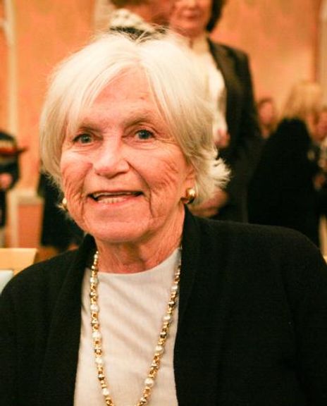 Jeanne Kanders Headshot