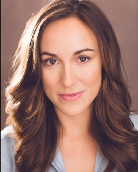 Nicol Moeller Headshot