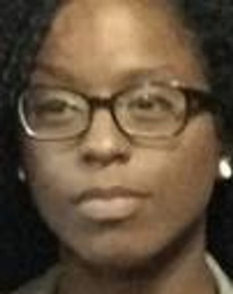 Estee Burks Headshot