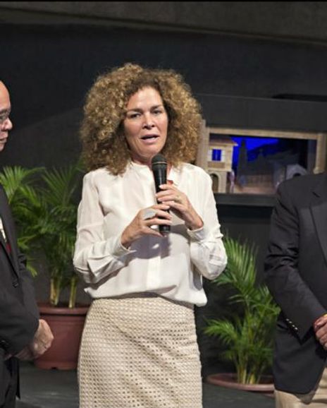 Mercedes Zobel Headshot