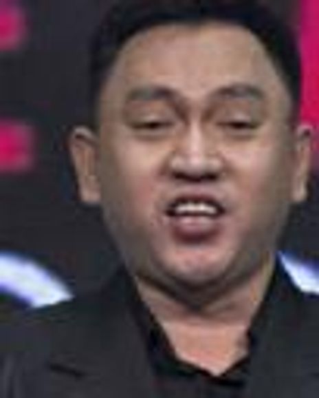 Ronan Ferrer Headshot