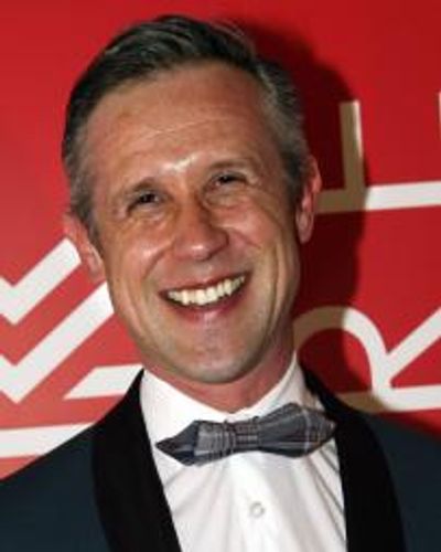 Ian Hallard Headshot