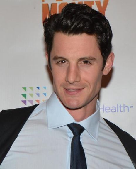 Alexander Molina Headshot