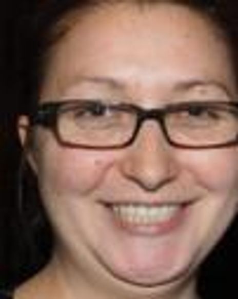 Alicia Roman Headshot