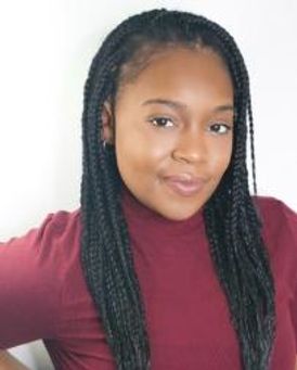 Hailey Lewis Headshot