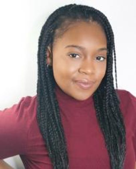 Hailey Lewis Headshot