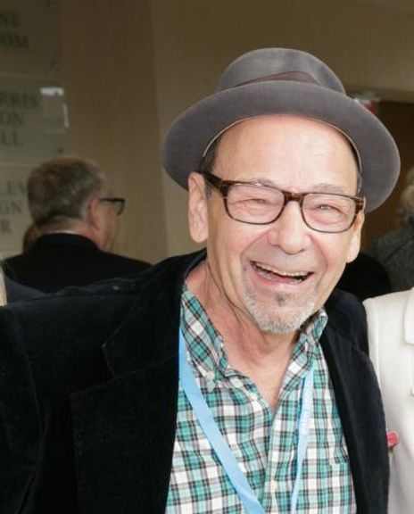 Bruce Helander Headshot