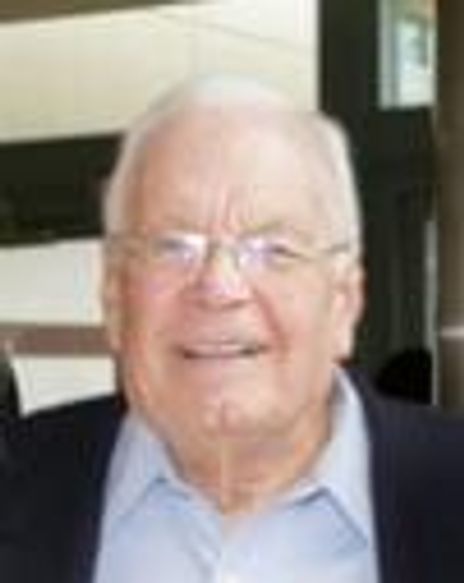 Alex Dreyfoos Headshot