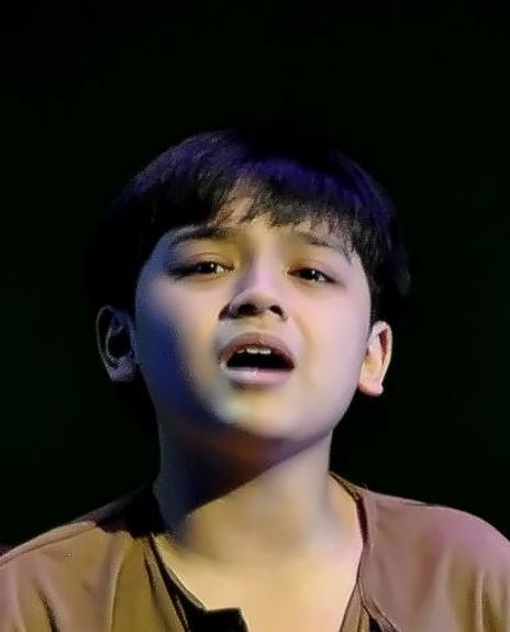 Noel Comia Jr Headshot