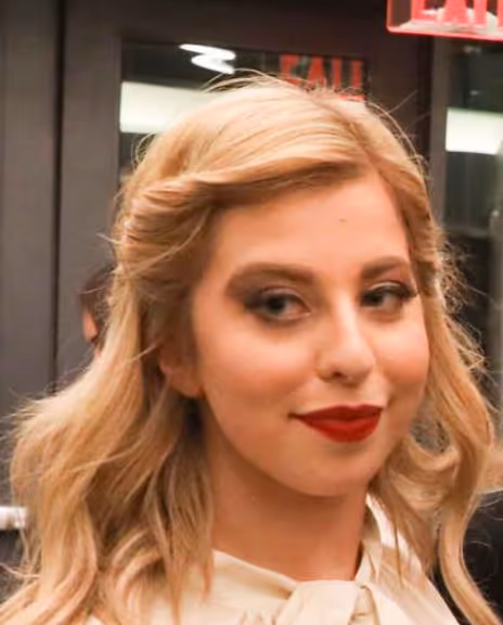 Skylar Greenwald Headshot