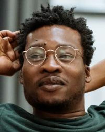 Fisayo Akinade Headshot