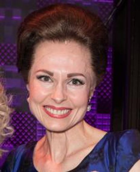 Barbara Drennan Headshot