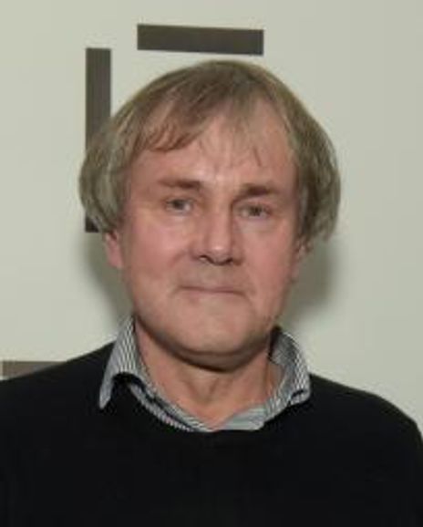 Robert Holman Headshot