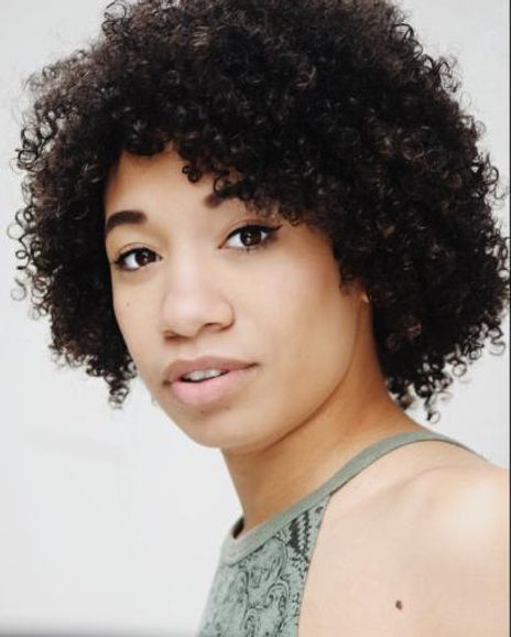 Alexis Louise Young Headshot