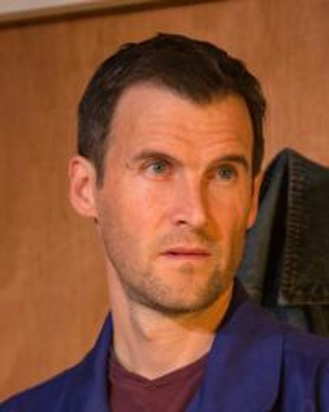 Jonah Russell Headshot