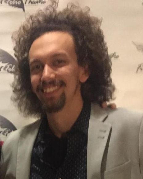 Chris Vizurraga Headshot