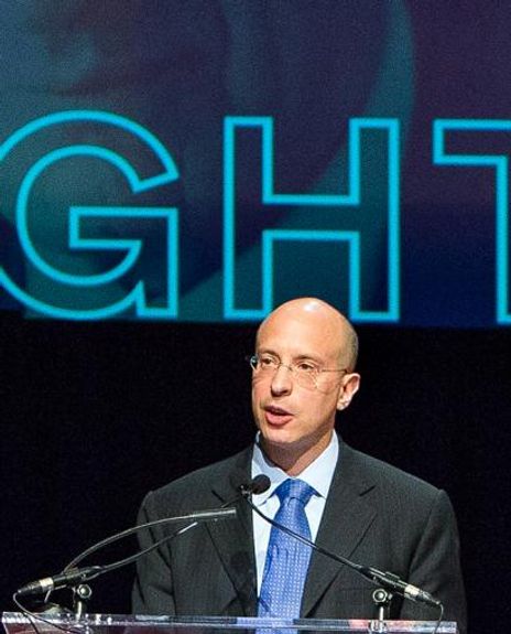 Elisha Wiesel Headshot