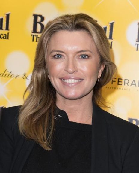 Tina Hobley Headshot