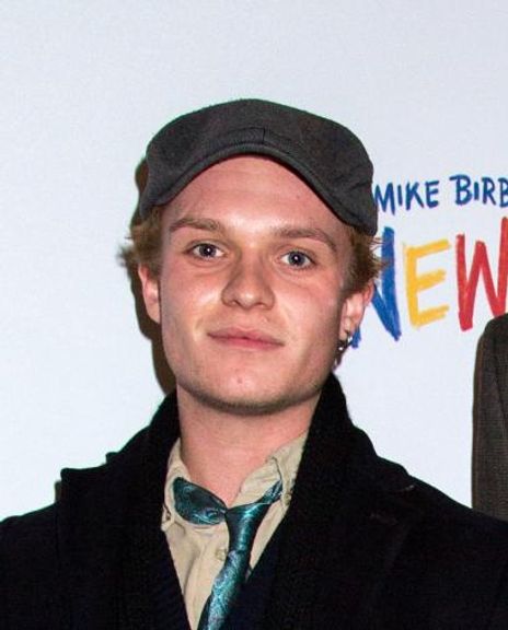 Tom Glynn-Carney Headshot