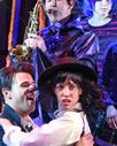 Gwen Kingston Headshot