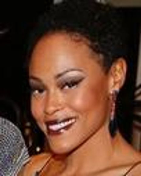 Holly Hyman Headshot