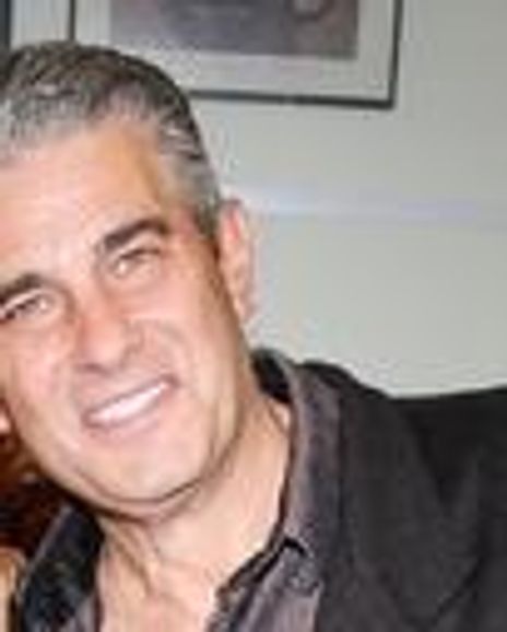 Reina Hidalgo Headshot