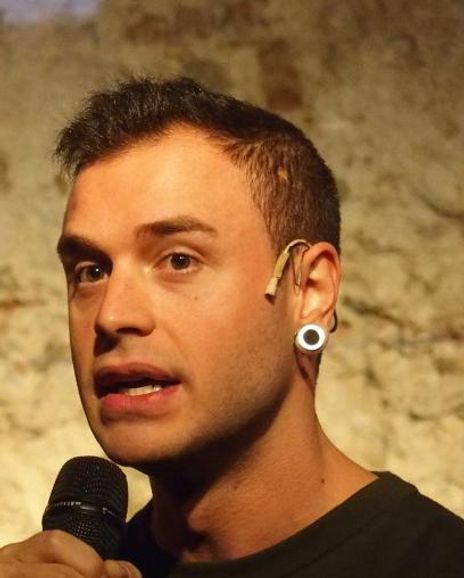 Adrian Rodriguez Headshot