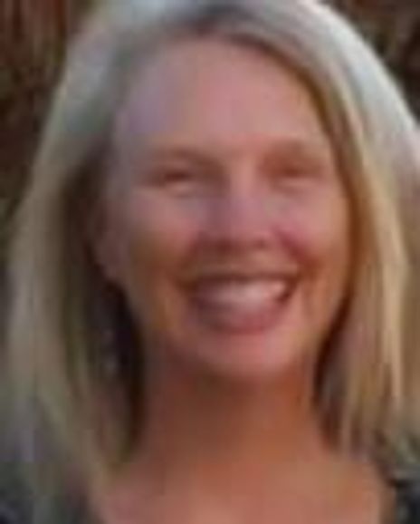 Sally Tinker Headshot