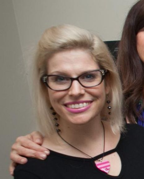 Rebecca Lane Headshot