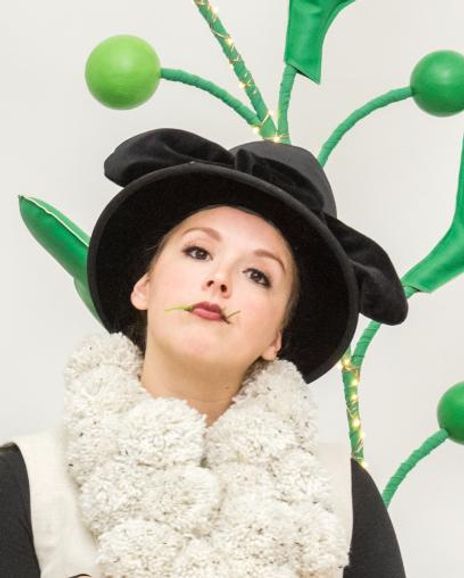 Deanne Jones Headshot