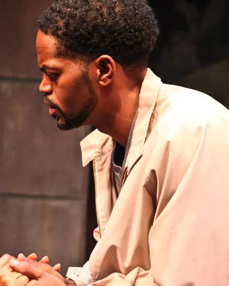 Hari Williams Headshot