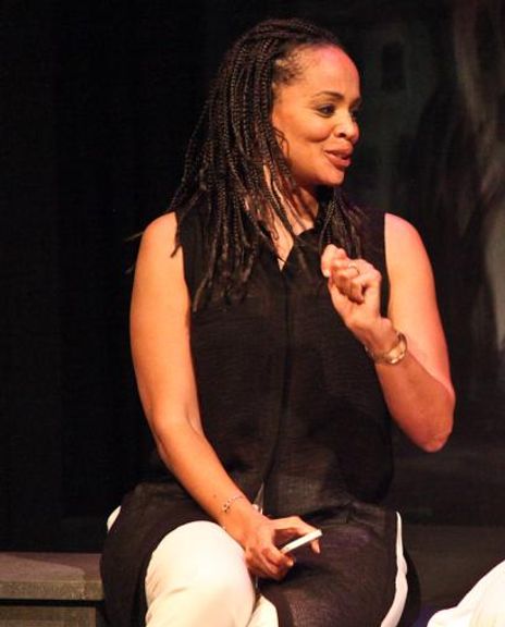 Latarsha Rose Headshot