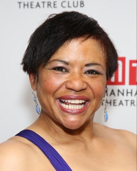 Caroline Stefanie Headshot